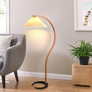 Lámpara de Pie de Madera de Estilo Nórdico, Vintage, Retro, Popular en Línea, Diseño Plegado para Sala de Estar y Dormitorio, Sofá - Product Image 5