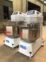 Mélangeur à pâte à pain de 200 L, mélangeur à pâte pour cuisine commerciale, mélangeur à spirale pour farine personnalisé, mélangeur à pain et à gâteaux