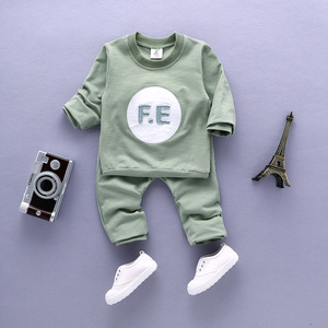 Nouvel ensemble de vêtements pour enfants, sweat-shirt à manches longues et pantalon pour garçons - Product Image 1