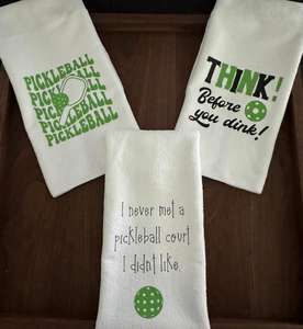 Toalla de Yoga Personalizada con Nombre, de Secado Rápido, Material de Poliéster, Diseño Estético para Deportes Activos y Regalos de Graduación - Product Image 4