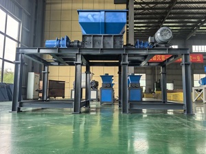 Déchiqueteur à double arbre haute vitesse pour plastique, haute efficacité, faible consommation d'énergie, moteur, pompe, engrenage, roulement double S compétitifs - Product Image 1