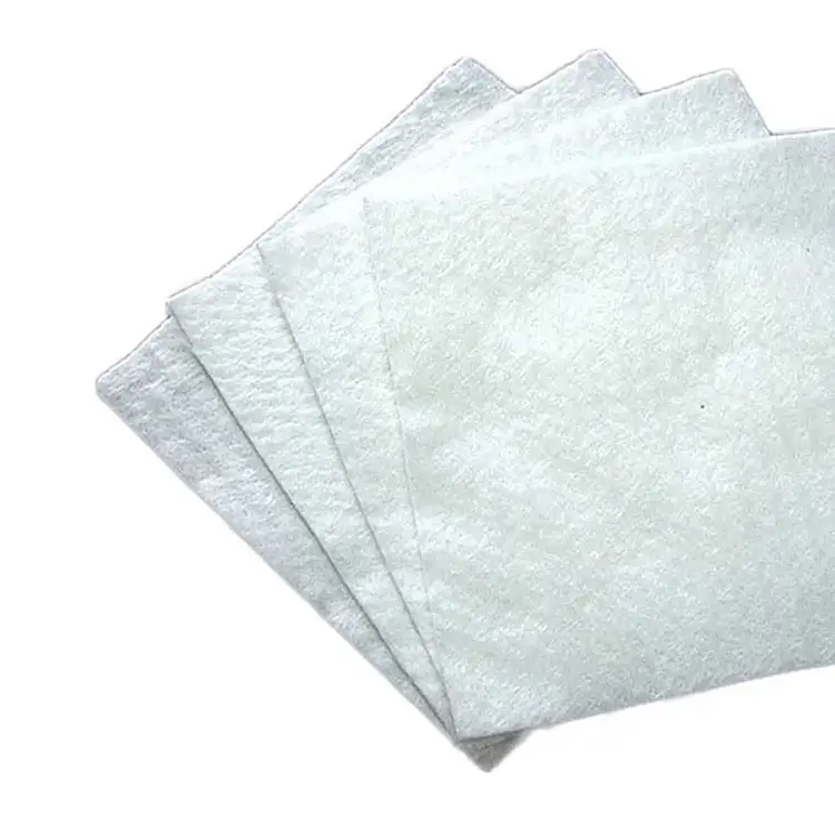 Géotextile PP en fibre courte recyclée noire en tissu géotextile à bas prix
