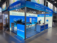 Servicio de Proyecto Llave en Mano, Fácil Transporte, Exhibición de Joyería con Iluminación LED de Lujo Personalizada y Removible
