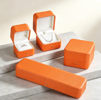 Boîte à bijoux de luxe en cuir PU orange, logo personnalisé, rectangle, emballage cadeau pour la Saint-Valentin, bague, collier, bracelet, boucles d'oreilles