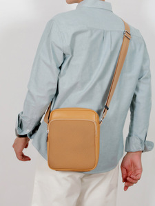 Bolso Bandolera de Moda OEM al por Mayor, Nuevo, de Alta Calidad, Duradero, con Bolsillos Delanteros, para Hombre - Product Image 1