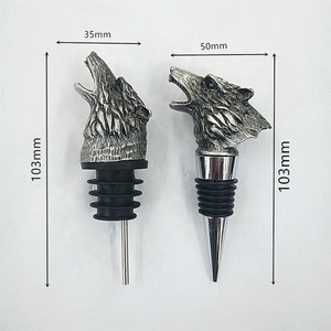 Unique En Gros meilleure qualité Souvenir Cadeaux Animal Loup Tête Whisky Bouteille Rouge Vin Aérateur Verseur Pour Bar Maison - Product Image 5
