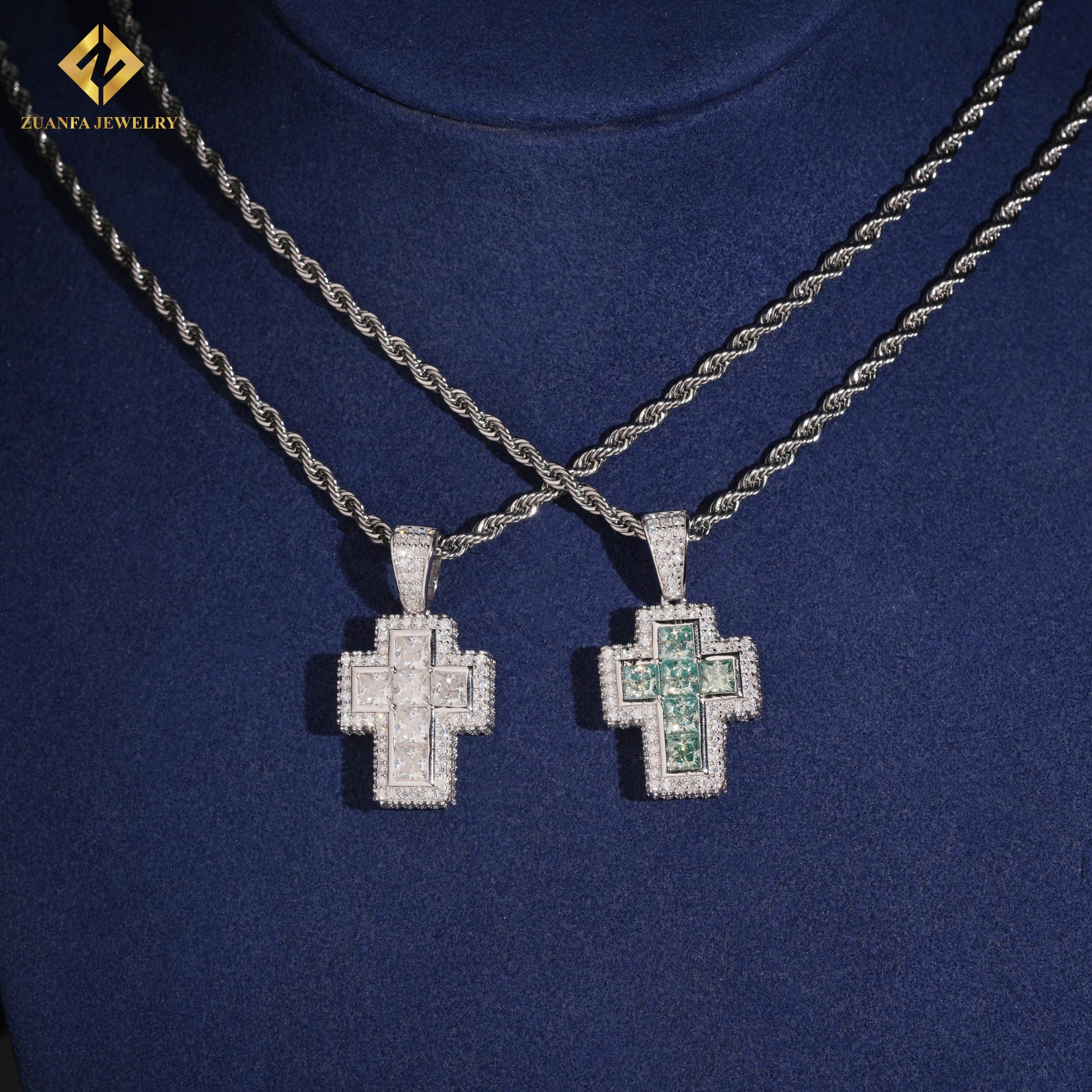 Siver Pendant With Chain