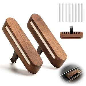 Nouvel Arrivage Désodorisant de Voiture Clip Parfum Aromathérapie pour Grille d'Aération Diffuseur d'Arômes Purificateur de Parfum pour Sortie de Climatisation Automobile - Product Image 1