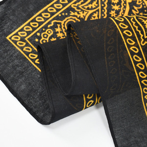 Bandanas carrés en coton et polyester personnalisables de haute qualité, réutilisables, vierges, pour impression numérique, écologiques, pour femmes et hommes, avec logo - Product Image 3
