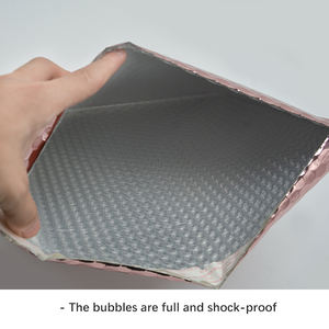 Emballage d'expédition de courrier personnalisé biodégradable noir mat feuille d'aluminium sacs postaux chaussures sous-vêtements chaussettes-Made Poly Bubble - Product Image 3