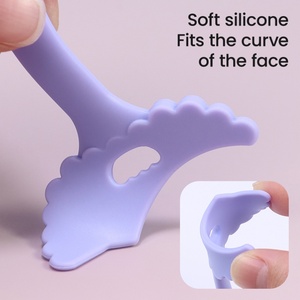 Factory Price Portable Silicone <b>Eyeliner</b> Stencils Eyelash Application Tool Mascara Shields Reusable Chinese New Year - Product Image 3