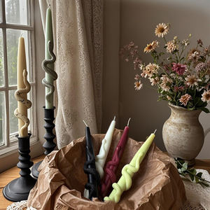 Bougie conique d'Halloween de 25cm de haut Bougeoir en cire de soja serpent pour décor de table effrayant pour Noël, Pâques et fêtes à la maison - Product Image 4