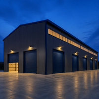 Porte enroulable en acier pour entrepôt, couleur anthracite, avec éclairage mural LED et système d'éclairage crépusculaire pour bâtiment industriel