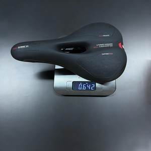 <span class=keywords><strong>Selle</strong></span> <span class=keywords><strong>de</strong></span> <span class=keywords><strong>vélo</strong></span> <span class=keywords><strong>large</strong></span> en mousse PU souple, <span class=keywords><strong>selle</strong></span> <span class=keywords><strong>de</strong></span> <span class=keywords><strong>vélo</strong></span> <span class=keywords><strong>de</strong></span> montagne avec absorption des chocs, <span class=keywords><strong>selle</strong></span> <span class=keywords><strong>de</strong></span> <span class=keywords><strong>vélo</strong></span> <span class=keywords><strong>de</strong></span> route avec bande réfléchissante - Product Image 6