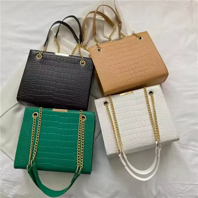 2024 new fashion shoulder bag leisure chain solid color slung bag Large-capacity new high-quality shoulder bag trend Western