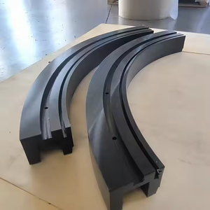 Klantspecifieke UHMWPE engineering kunststof zelf-smerende slijtvaste glijdende transportband zijketting geleiderail voor voedingsmiddelenmachines - Product Image 1