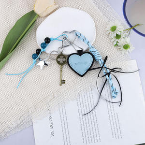 Gantungan kunci ponsel model Korea, rantai liontin hati gaya Ins Korea, gantungan kunci ponsel perempuan laki-laki, aksesori tas tangan, gantungan kunci kulit - Product Image 5