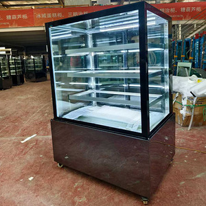 Vitrine Réfrigérée de Comptoir pour Pâtisseries et Boulangeries 0,7 m avec Éclairage LED, Compresseur de Refroidissement, Plateau en Acier et 3 Étagères - Product Image 6