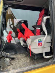 Excavatrice sur chenilles Komatsu PC130 d'occasion, moteur d'origine, faible nombre d'heures - Product Image 4