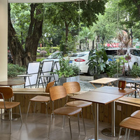 Ensembles de tables classiques vintage, tables et chaises, mobilier de restaurant élégant pour librairie et café-restaurant