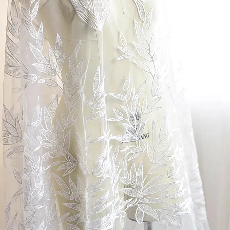 Vendite calde bianco fata foglia di bambù ricamo maglia tessuto di pizzo per sposa abito da sposa tessuto
