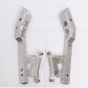 Support de montage de refroidisseur intermédiaire en aluminium OEM pour KY63-13N079-AA de KY63-13N078-AA Aston Martin 2019-2024 Vantage4.0 - Product Image 1