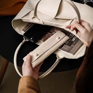 Portable Durable Lightweight Microfiber Jewelry Storage Bag Fashionable Travel Jewelry Organizer <b>Pouch</b> Case Earrings Ring - Product Image 4