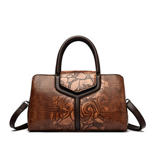 Sac à main en PU de luxe à motif géométrique, avec rivets décoratifs, design durable, fermeture éclair, bandoulière portable - Product Image 6