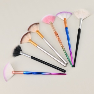 Brocha Aplicadora de Madera <span class=keywords><strong>en</strong></span> Forma de Abanico para Tratamiento Facial con Ácido Glicólico, de Pelo de Cabra Blanco Súper Suave y Mediano - Product Image 4