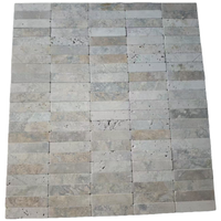 Carrelage en travertin de haute qualité, mélange de couleurs, surface antique et vieillie, pour sols et murs