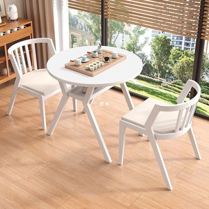 Conjunto de <span class=keywords><strong>Mesa</strong></span> y Sillas de Balcón de Tres Piezas de Madera Maciza, Estilo Moderno y Minimalista, con <span class=keywords><strong>Mesa</strong></span> Pequeña para Té, para Muebles de Hogar - Product Image 4