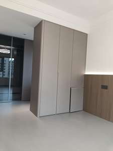 ארון טלוויזיה מודרני מעץ מלא ידידותי לסביבה וסט ארון בגדים לחדר שינה עם ארון פינת אוכל לשימוש במלון - Product Image 6