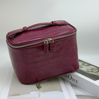 Sac de voyage portable pour maquillage JOYSUN, en cuir à motif crocodile bordeaux, imperméable, avec double fermeture éclair