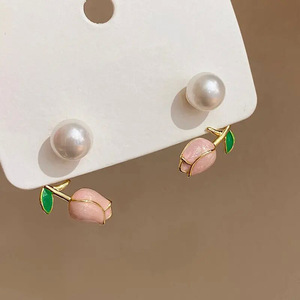 Orecchini a clip a forma di tulipano per donna, eleganti orecchini a fiore, gioielli alla moda per tutti i giorni - Product Image 2