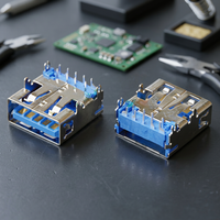 Connecteur USB 3.0 Type Femelle DIP à Angle Droit avec Coque en Laiton Étamé et Pied de Fixation Modèle U30DARRXX3XA1C-67 LCP+30% de la marque Ariba Technology