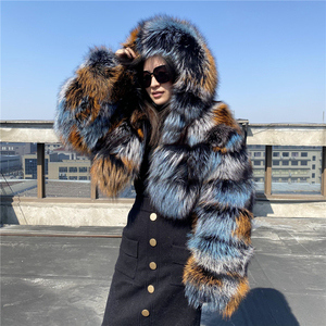 Di Vendita caldo di Inverno della <span class=keywords><strong>Pelliccia</strong></span> di Volpe Giacca Corta di Stile <span class=keywords><strong>Con</strong></span> <span class=keywords><strong>Cappuccio</strong></span> di Volpe <span class=keywords><strong>Cappotto</strong></span> di <span class=keywords><strong>Pelliccia</strong></span> Delle Donne Ritagliata Giacca di <span class=keywords><strong>Pelliccia</strong></span> di Volpe - Product Image 5
