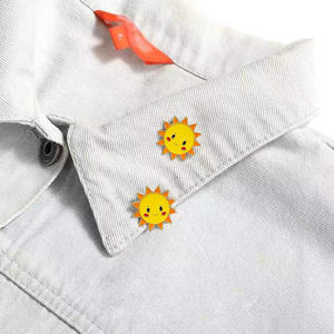 Broche de Metal de estilo japonés de Kuang Lingling Only You Thai <span class=keywords><strong>Drama</strong></span> Sun Character plateado grabado insignia de Metal para parejas de estudiantes - Product Image 5