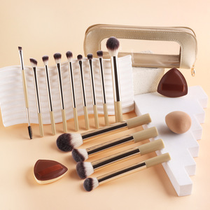 Juego Profesional <span class=keywords><strong>de</strong></span> 13 <span class=keywords><strong>Brochas</strong></span> <span class=keywords><strong>de</strong></span> <span class=keywords><strong>Maquillaje</strong></span> y Esponjas, con Logotipo Personalizado, Cerdas Suaves <span class=keywords><strong>de</strong></span> Primera Calidad, con Bolsa <span class=keywords><strong>de</strong></span> Almacenamiento - Product Image 3