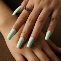 Faux Ongles Tendance en Gros, Vente Chaude, French Manucure, à Presser, en ABS, Couverture Complète, Pré-conçus, Application Facile, pour Salon de Manucure, 24 Pièces
