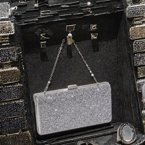 Bolso de mano europeo y americano, bolso de mano bordado con perlas, bolso de noche adornado con diamantes - Product Image 3