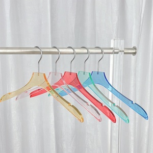 Cintres en <span class=keywords><strong>plastique</strong></span> transparent personnalisés avec logo pour magasin de vêtements, crochet doré, pour robes de mariée, costumes, manteaux, pantalons, cintres en acrylique pour vêtements - Product Image 4
