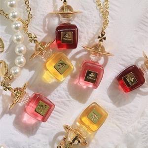 <span class=keywords><strong>Collana</strong></span> in Ottone di Alta Qualità con Ciondolo a Bottiglia di Profumo e Perla <span class=keywords><strong>Saturno</strong></span>, Accessorio di Moda Elegante e Trendy - Product Image 6