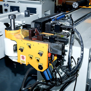 Dobladora <span class=keywords><strong>de</strong></span> Tubos Hidráulica CNC Automática <span class=keywords><strong>de</strong></span> Alta Precisión para Acero Inoxidable, <span class=keywords><strong>Cobre</strong></span> y Aluminio, con Motor - Product Image 5
