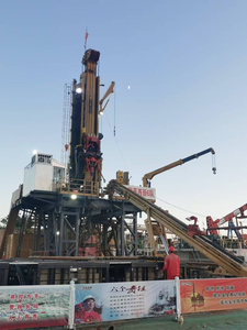 Xsm2250 Modulair Dieselaangedreven Crawler-Type Diepe Boorinstallatie Met <span class=keywords><strong>4000M</strong></span> Diepte Voor Het Boren Van Hardrock - Product Image 4