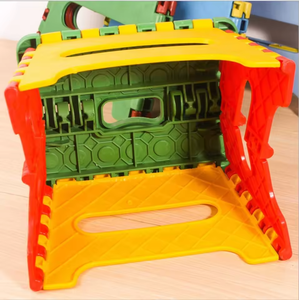 Tabouret pliant créatif en plastique à pois – Tabouret gonflable portable, écologique, durable et moderne pour enfants, idéal pour la salle à manger, l'hôtel et le centre commercial - Product Image 4