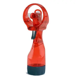 Topkeuzes Zomer Kleine Mini Spray Ventilator Outdoor Koeling Batterij Aangedreven Draagbare Watervernevelingsventilator