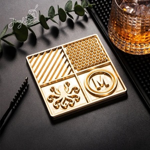 Plaque de timbres à glace personnalisée pour Cocktails Branding Monogram Ice Bar Mold Ice Designer Tray avec <span class=keywords><strong>logo</strong></span> personnalisé - Product Image 4