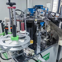 Machine d'assemblage de disques rotatifs à grande vitesse pour bouchons de bouteilles en plastique, marque NBTY, entraînée par un moteur servo, PLC, HMI tactile, garantie 1 an