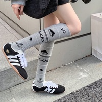 Chaussettes de mollet en coton tricotées, superposées et à motifs de lettres, style sportif, décontractées, pour l'automne, pour femme, style cool et sexy, pour le football