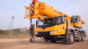 XCA60 E جميع التضاريس 60Ton شاحنة رافعة للبيع نموذج جديد مع مكونات المحرك مضخة علبة التروس الأساسية - Product Image 3